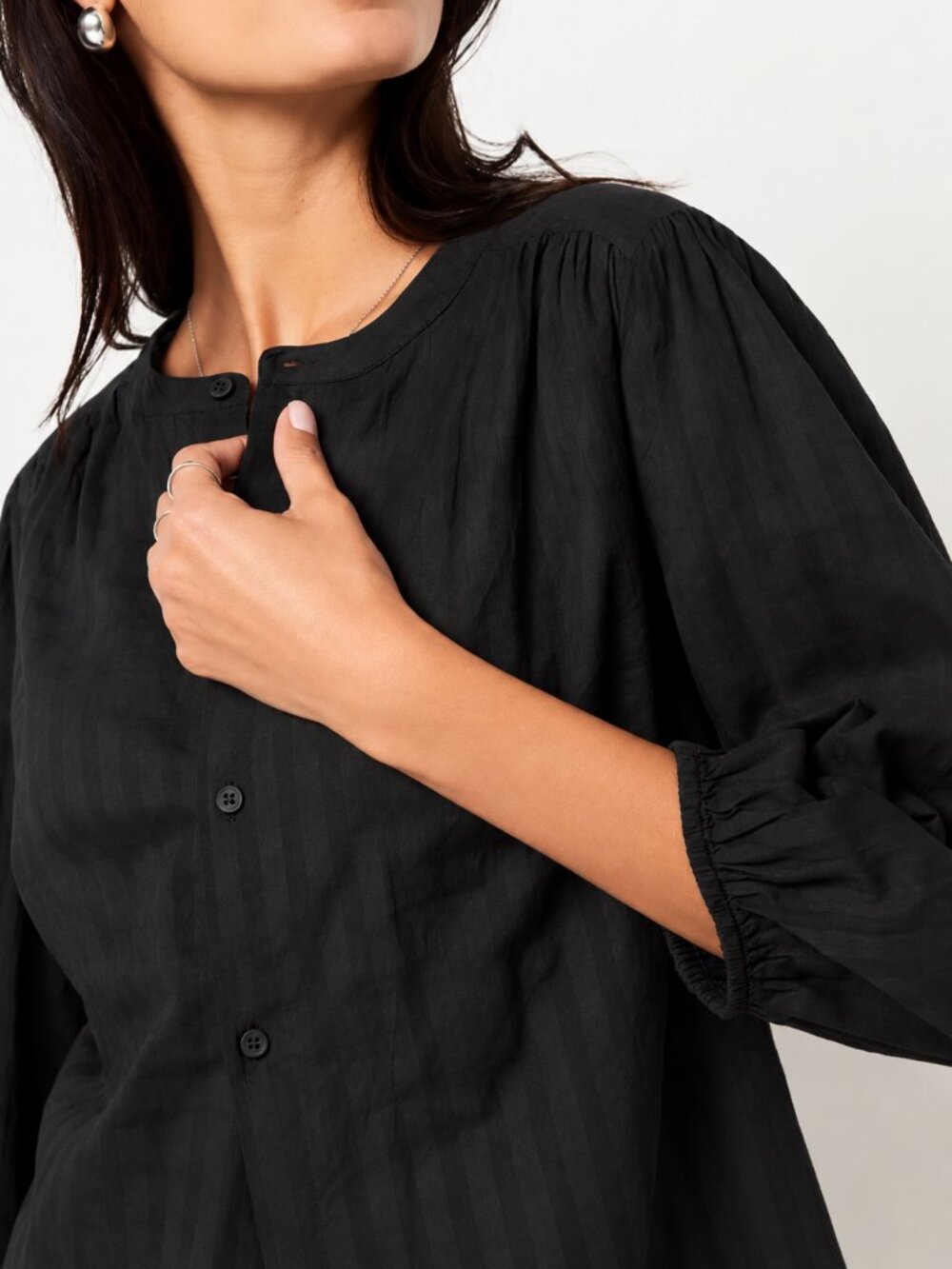 Old Navy Black Textured Check Balloon Sleeve Blouse Small